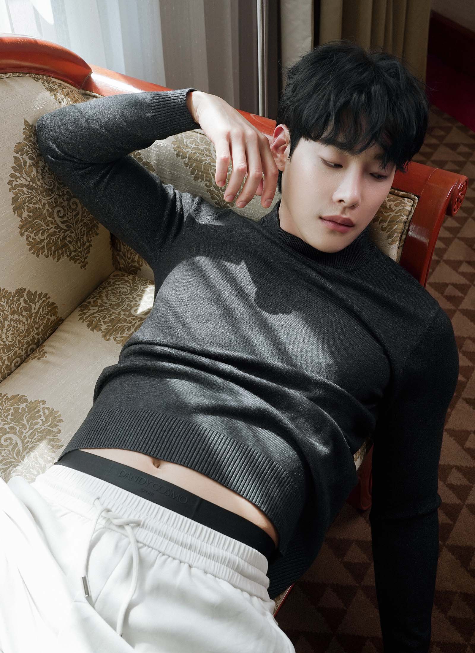 MID MOCK NECK SWEATER - Image 3