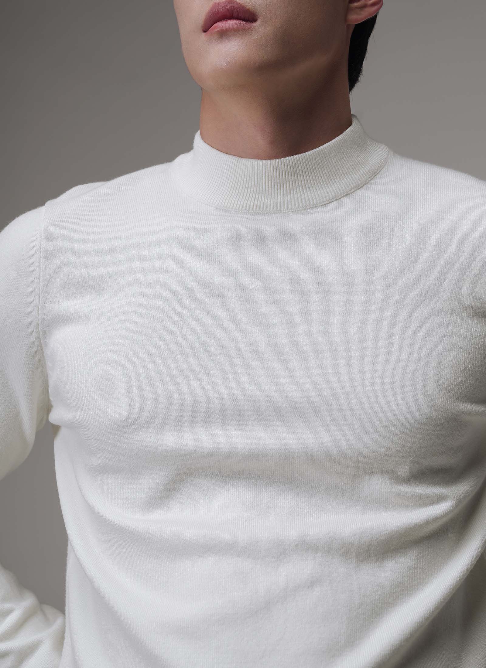 MID MOCK NECK SWEATER - Image 4