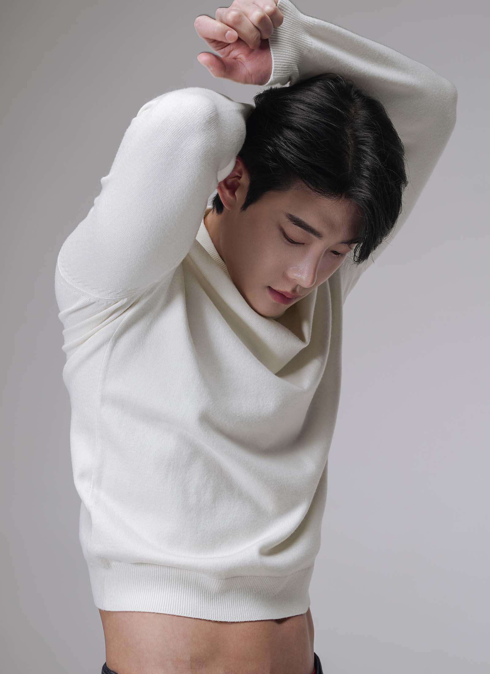 MID MOCK NECK SWEATER - Image 5