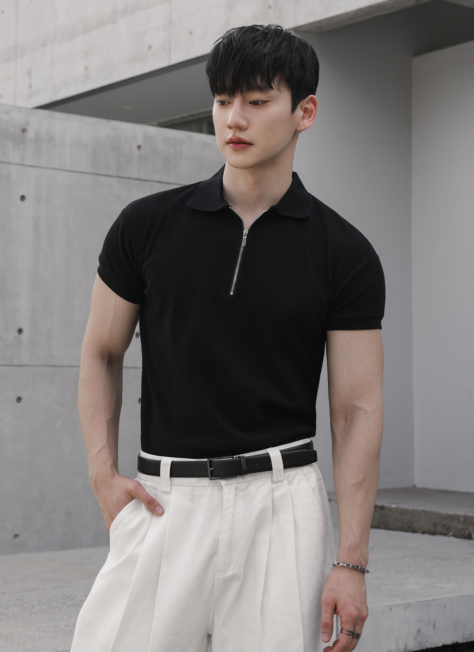 Muscle Fit Zipper - Image 2