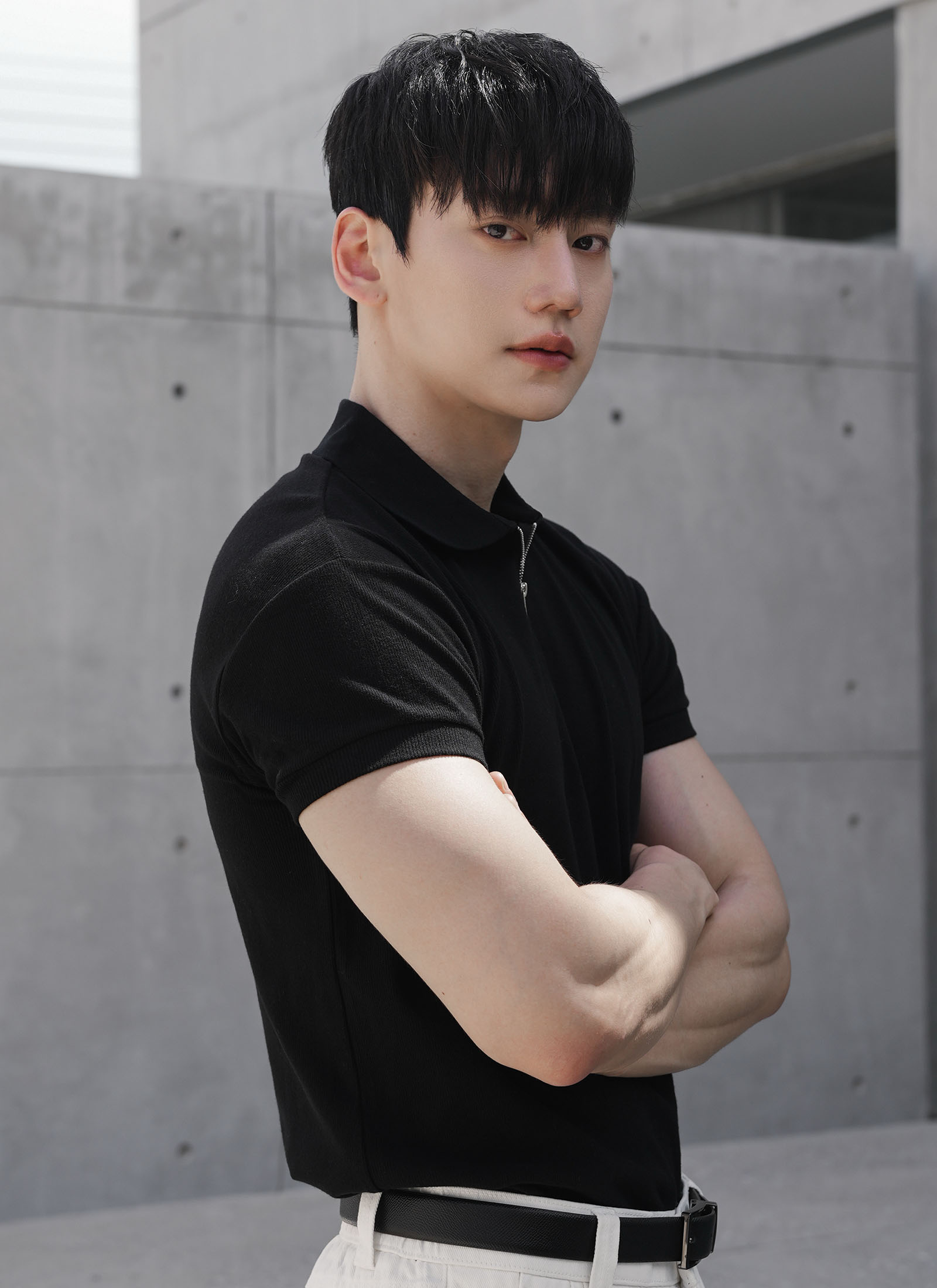 Muscle Fit Zipper - Image 3