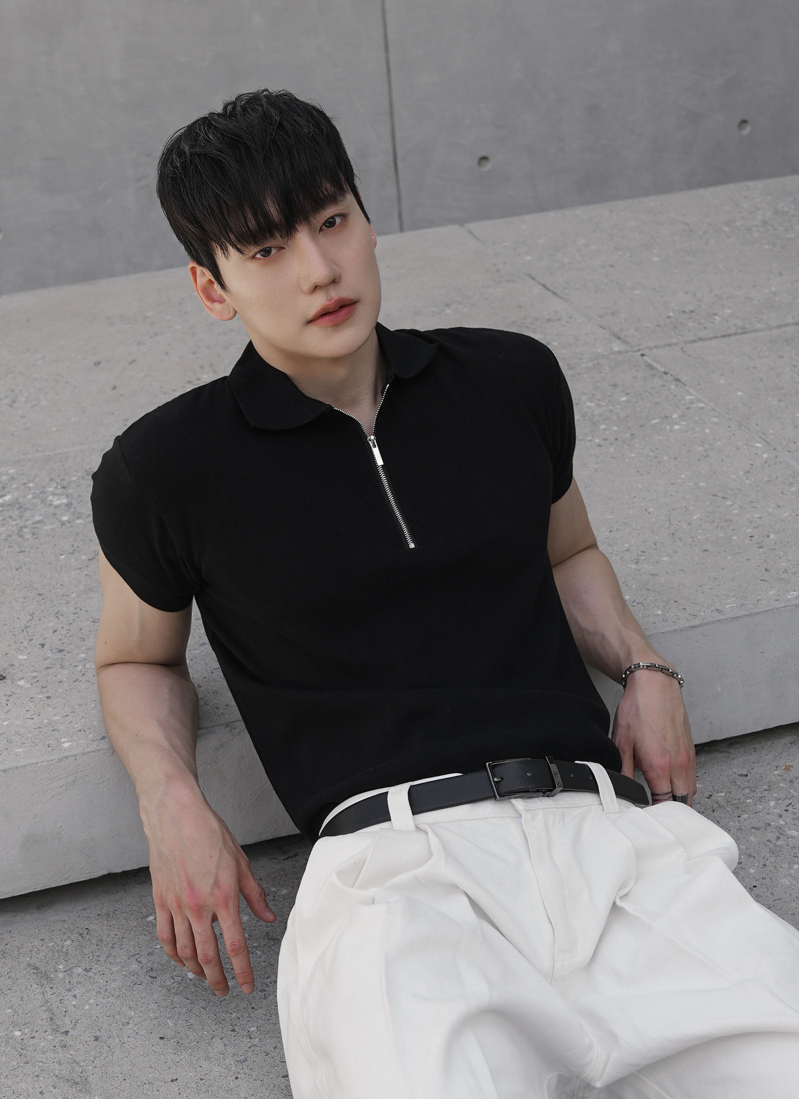 Muscle Fit Zipper - Image 5