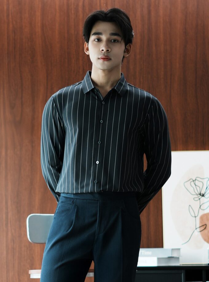 Limited Premium Black Line