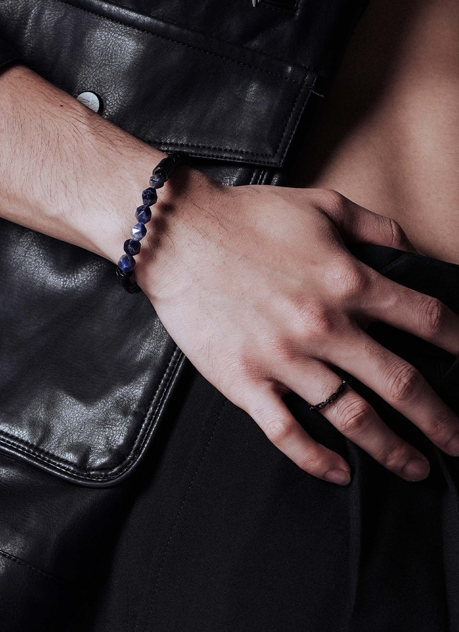 BLUECORE LEATHER - Image 5