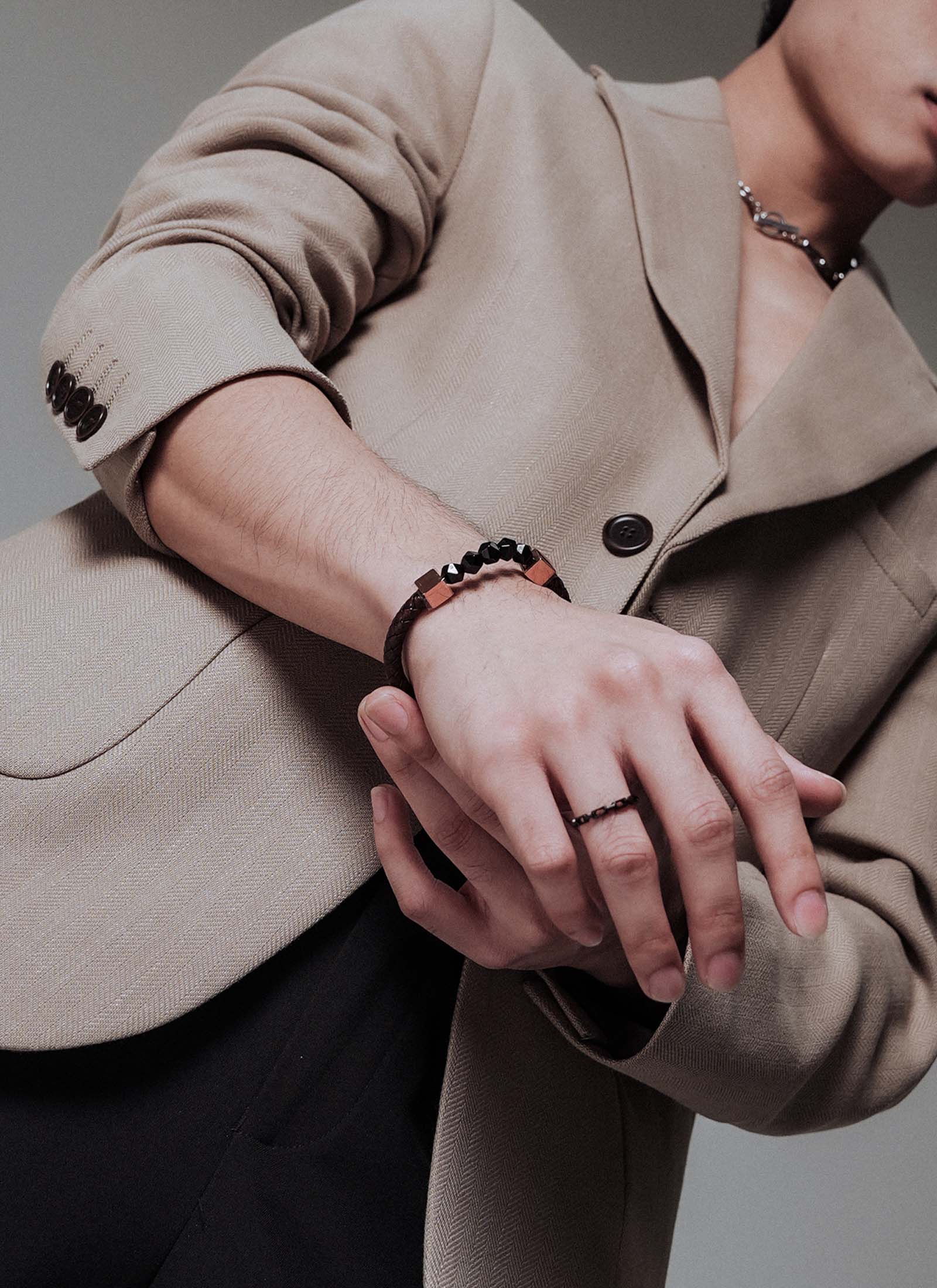 BRONZE ORBIT LEATHER - Image 5