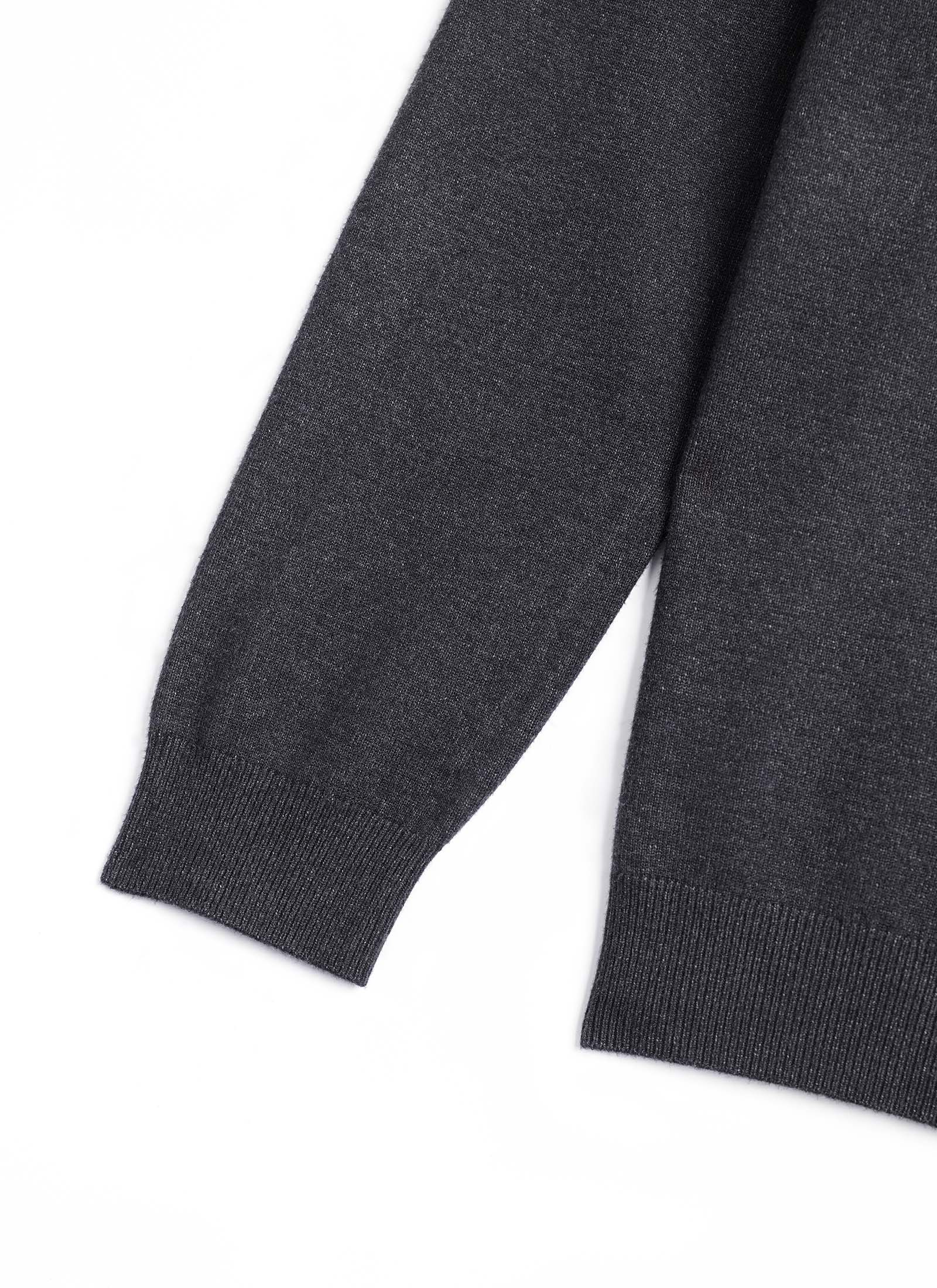 CLASSIC CREW NECK SWEATER - Image 10