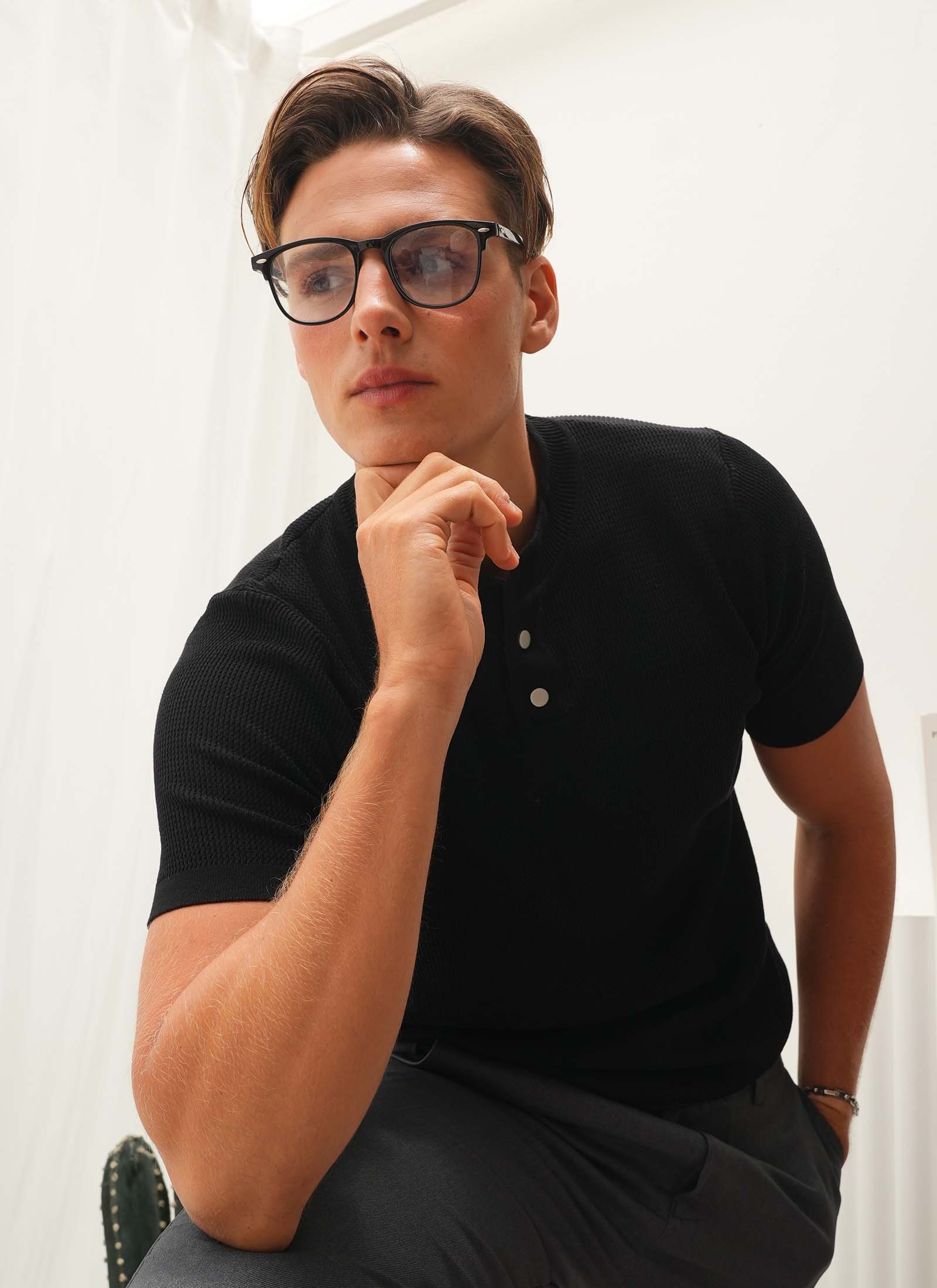 HUSH HENLEY - Image 3