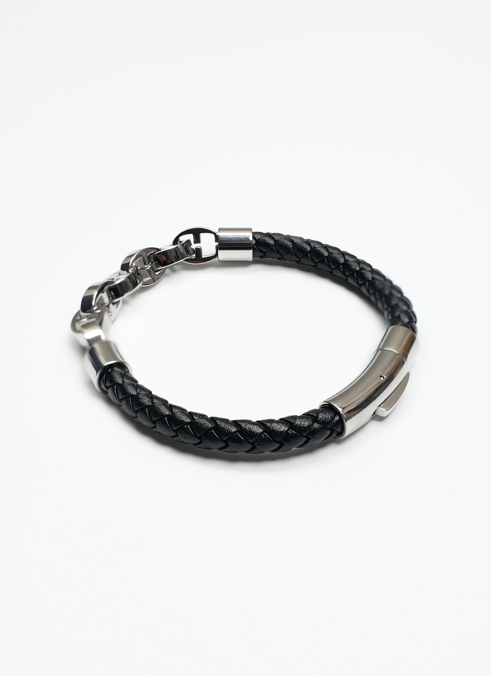 LEATHER CHAIN ROYAL - Image 12