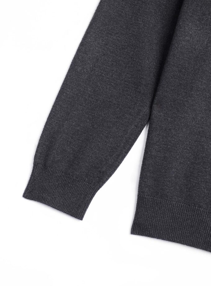 CLASSIC CREW NECK SWEATER