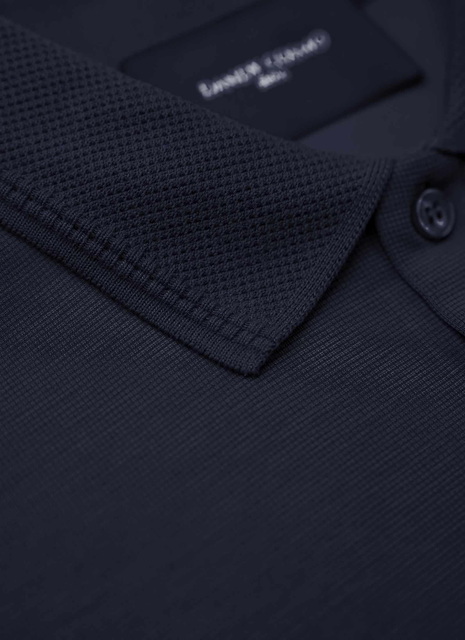 Muscle fit Ultra Cloud - Clean Collar - Image 8