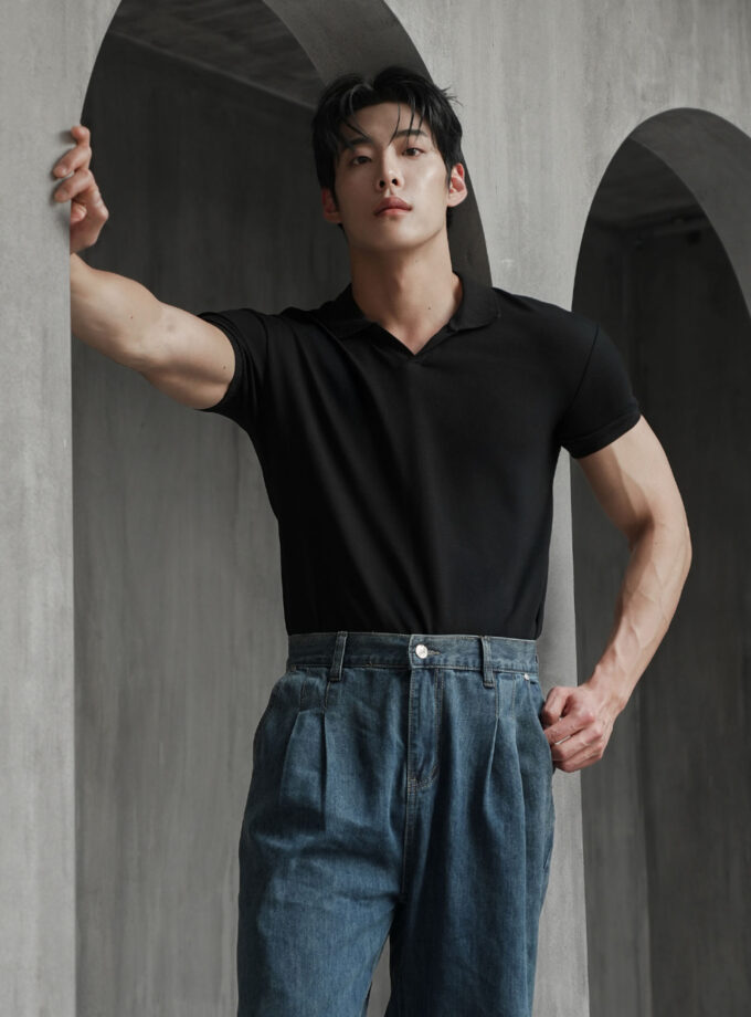 MUSCLE FIT POLO NECK