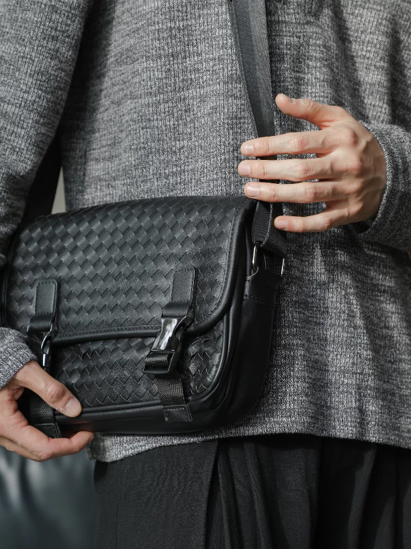 Orion Messenger Bag